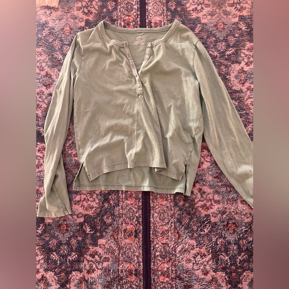 Aerie green soft comfy long sleeve top size medium